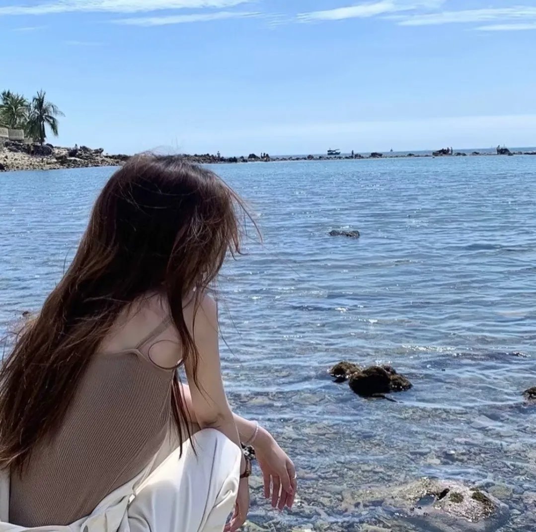 沉默不语的顾小姐